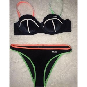 Triangl bikini